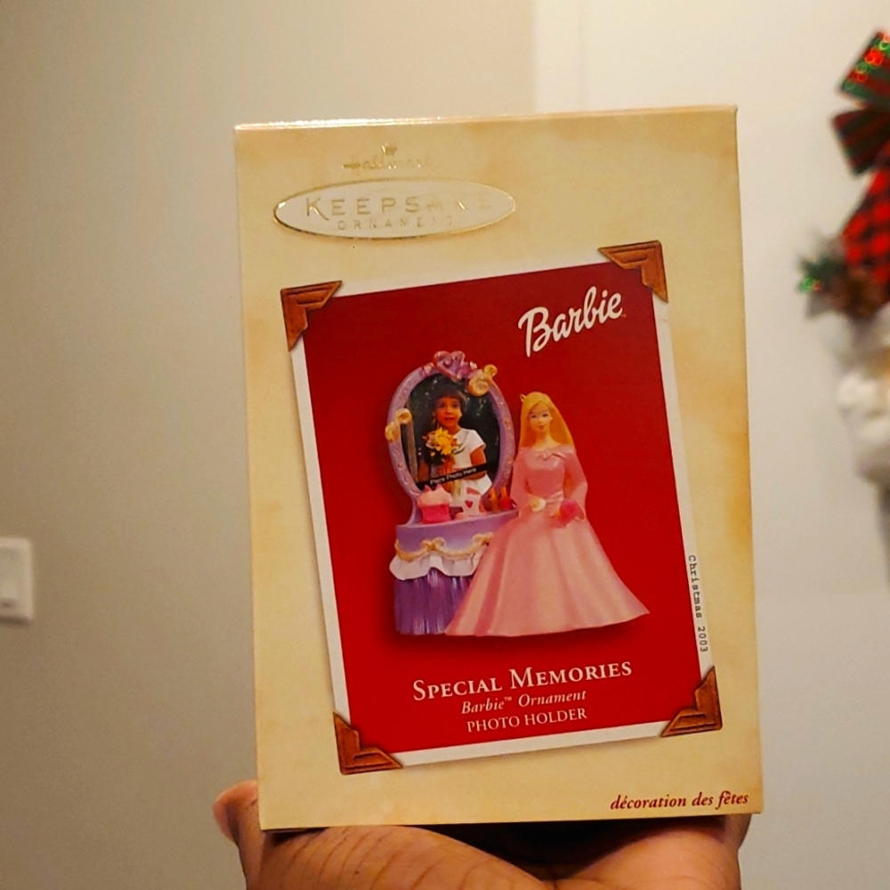 Hallmark Ornament BARBIE Special Memories Photo Holder 2003 Brand New